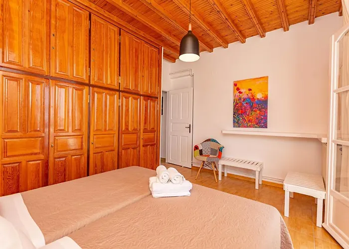 Anchor αpartments شقة