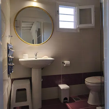 Anchor αpartments